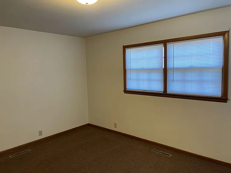 2922 Quivira Ave — Photo 11