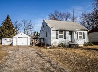 1601 W Gilbert Dr, Evansdale, IA 50707