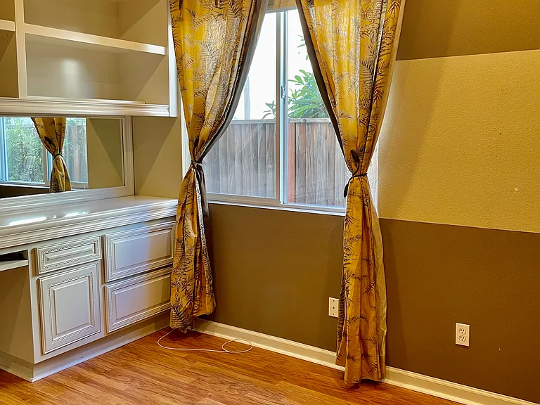 Geraldine Dr — Photo 13