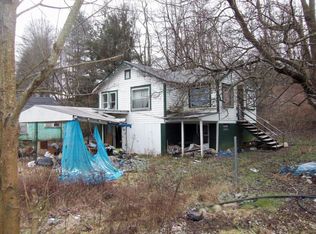 1817 Riverside Dr, Rainelle, WV 25962