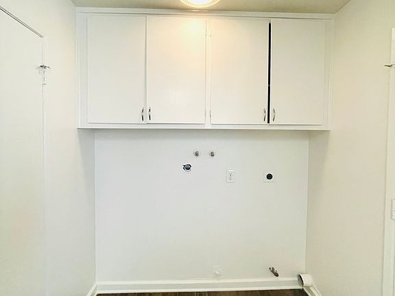 4th image of 434-444 W Channel Islands Blvd #436