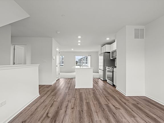 2nd image of 318 Basin Ct