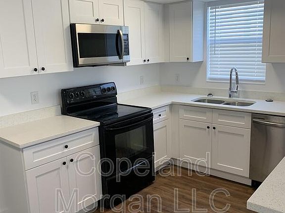 5th image of 4636 Fairfield Ave S