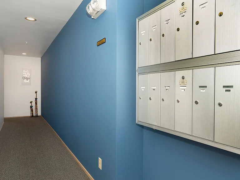 4208 Beach Drive — Photo 20
