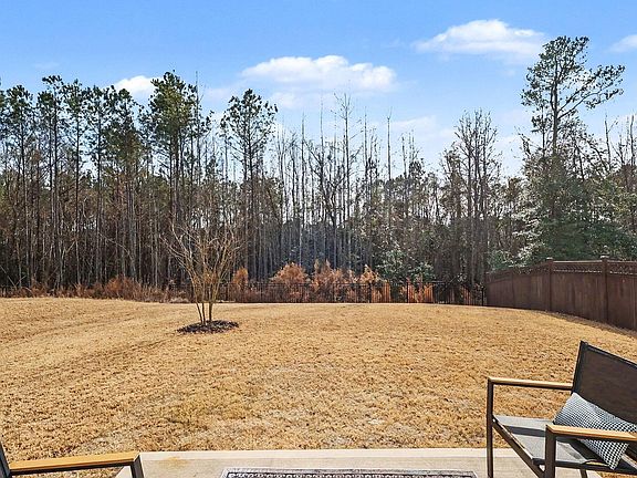5th image of 235 Sneed Ln