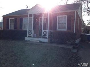 3424 Saint Ignatius Ln, Saint Ann, MO 63074