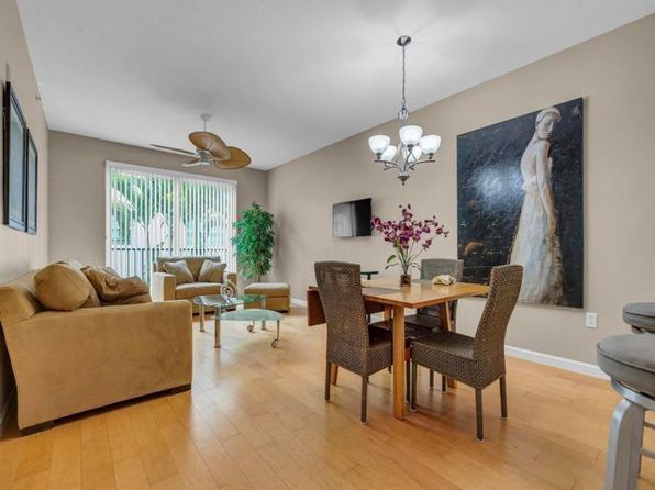 235 NE 1st St APT 404