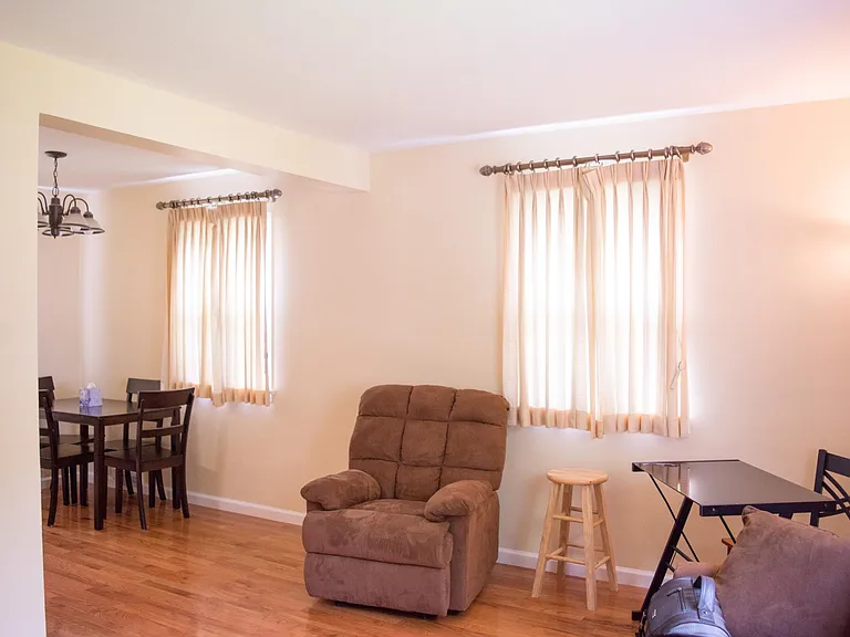 163 Shelbourne Rd — Photo 3