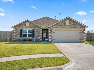 10013 E 110th St N, Owasso, OK 74055