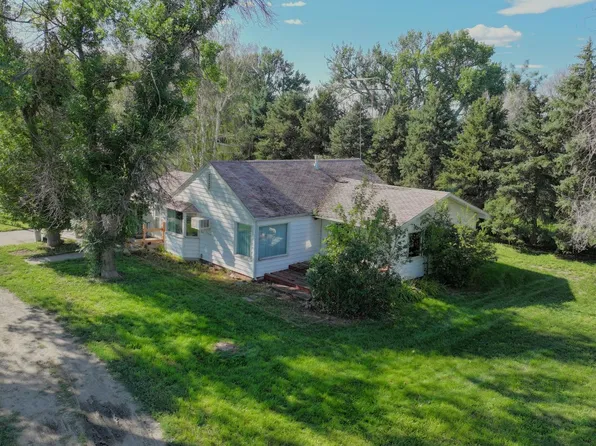 49 Odds And Ends Ln, Miles City, MT 59301