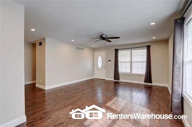3836 Lloyd St — Photo 30