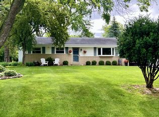 6876 S 109th St, Franklin, WI 53132