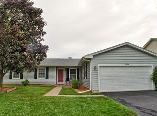 1520 Sycamore Ln, Aurora, IL 60504