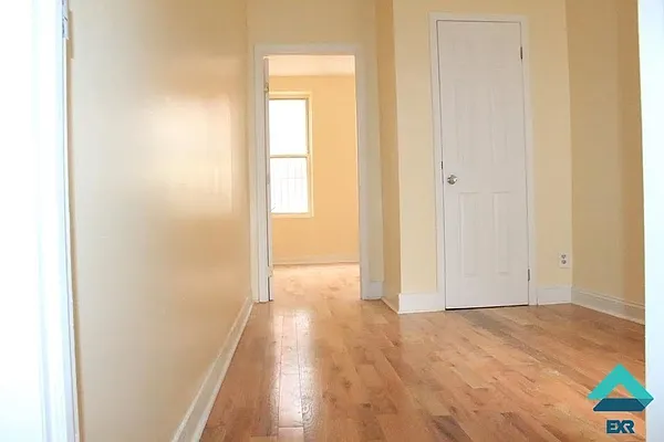 Rented by EXR | media 24