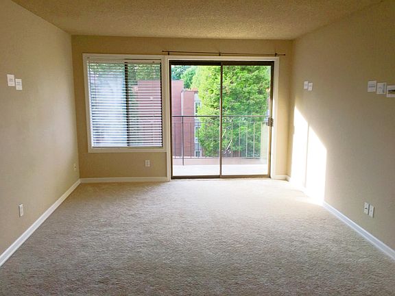 5th image of 750 N 143rd St Unit 312