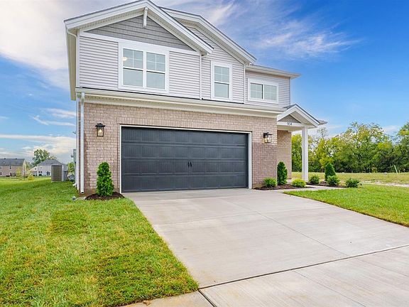3rd image of 904 Onyx Ln