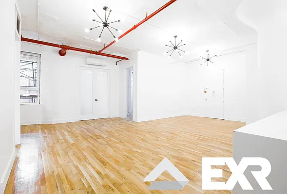 Rented by EXR | media 9