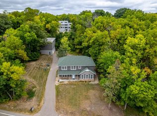 4680 N Shore Dr, Mound, MN 55364