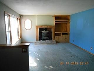 2nd image of 1325 N Breezeland Rd