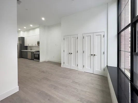 Rented by R New York | media 16