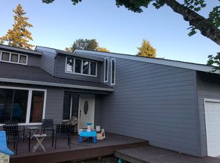8940 SW Pacer Dr, Beaverton, OR 97008