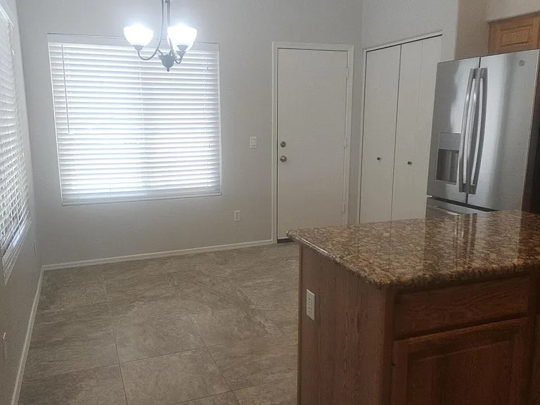 846 W Page Ave — Photo 5