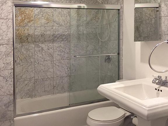 4th image of 5532 S Kimbark Ave #5534-2S