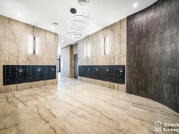 2258 Fulton Street image 9 of 24