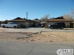 15444 Kiamichi Rd, Apple Valley, CA 92307