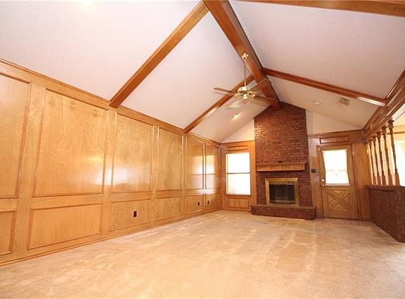 2nd image of 8048 Buttercup Cir S