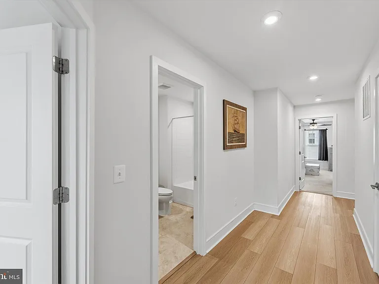 4256 Frost St — Photo 18