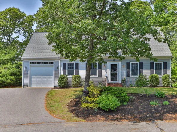 9 Alonzo Road, Harwich Port, MA 02646