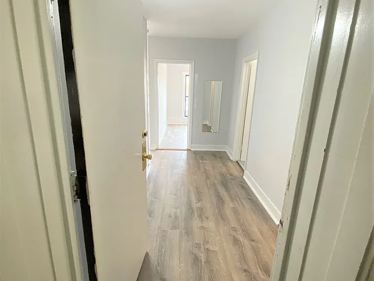 6714 N Northwest Hwy #206 — Photo 6