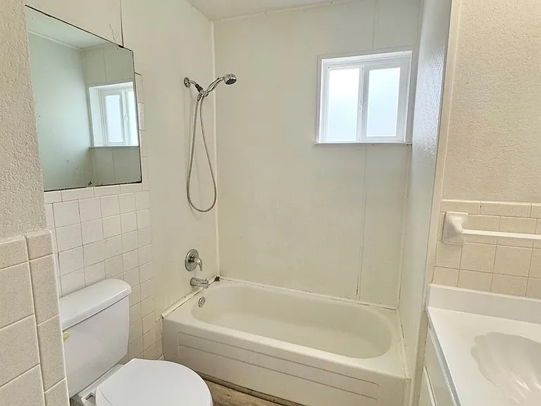 406 Swanee Dr #1 — Photo 11