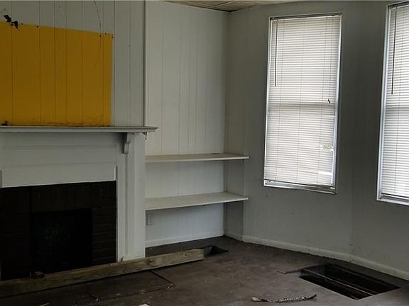 3rd image of 27 McKinley St