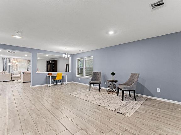5th image of 20864 Sheffield Park Dr
