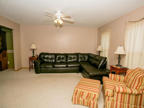 3rd image of 1167 Copper Creek Dr