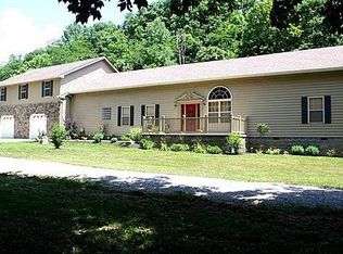 65 Jean Dr, Hustonville, KY 40437