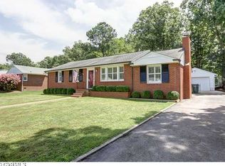 2211 Dartford Rd, Henrico, VA 23229