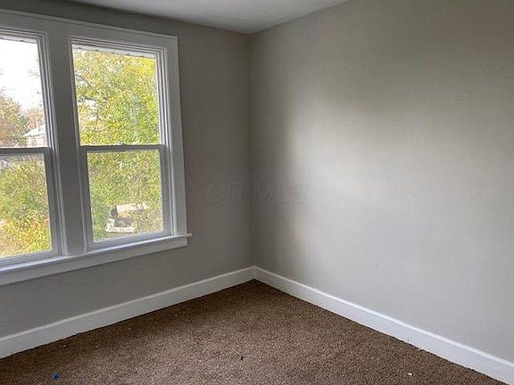 5th image of 847-849 Fairwood Ave