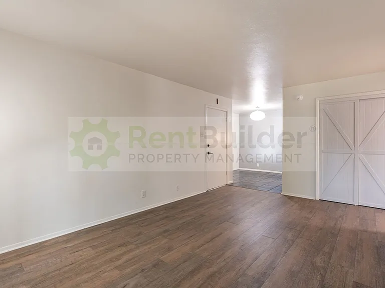 1601 Pennsylvania St NE #4 — Photo 19