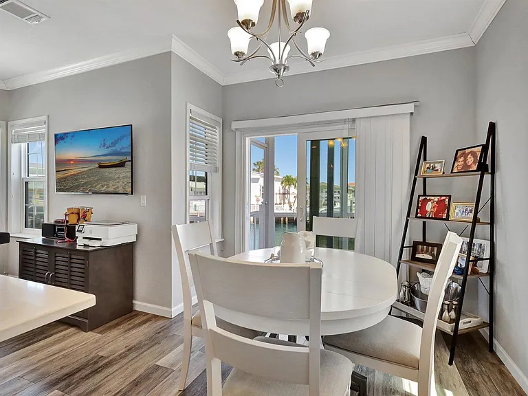 10701 S Ocean Dr — Photo 8