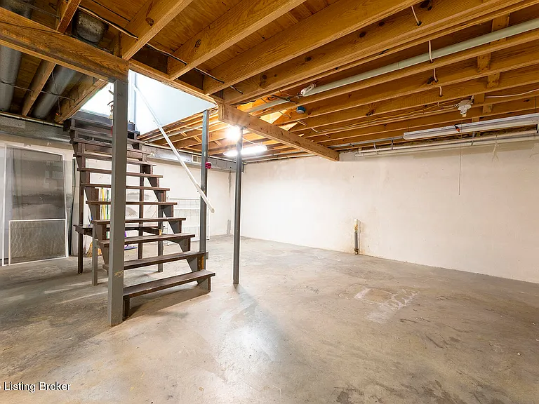 2901 Creekside Dr — Photo 25