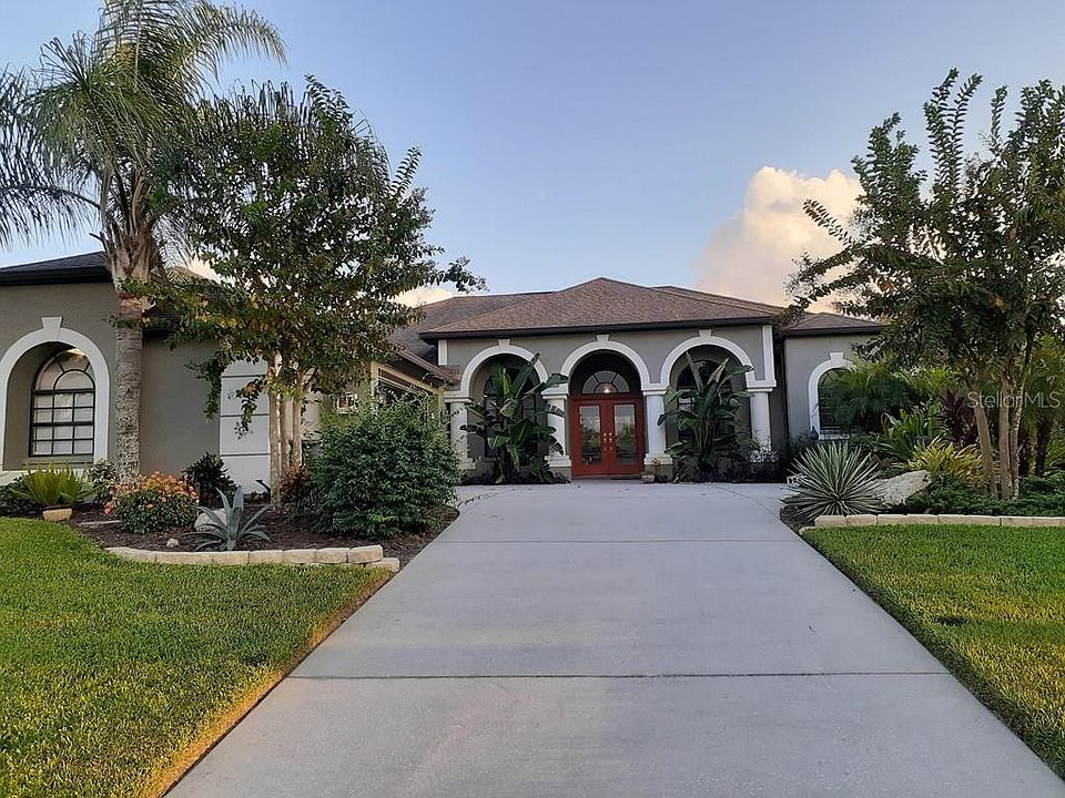 1st image of 13330 Thoroughbred Dr