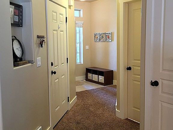 5th image of 1486 N Venetian Way