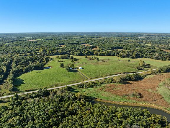 3rd image of 29642 State Highway T
