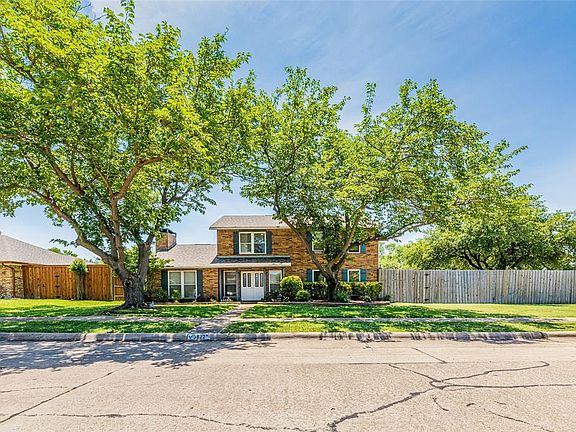 5th image of 3822 Westminster Dr