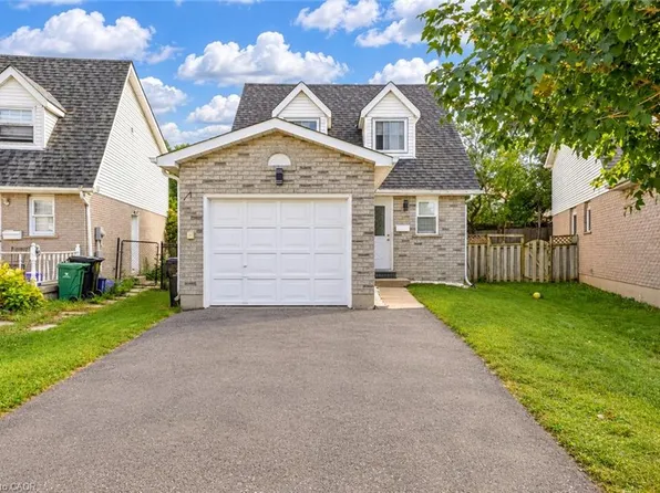 47 Bushnell Dr, Cambridge, ON N1R 8C5