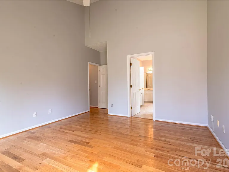 6138 Garamond Ct — Photo 5