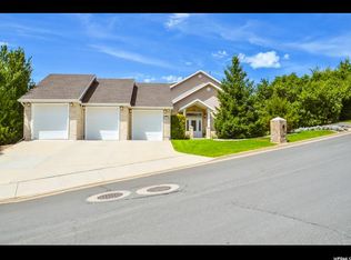 2179 E Country Oaks Dr, Layton, UT 84040